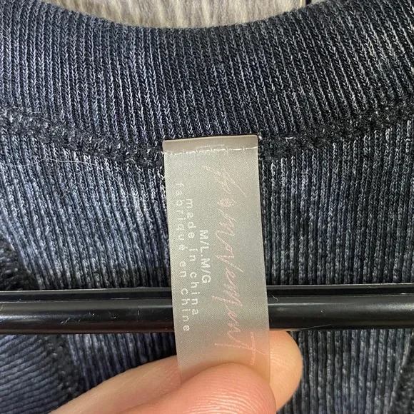 Women's Black Sports Bra - Picture 3 of 7